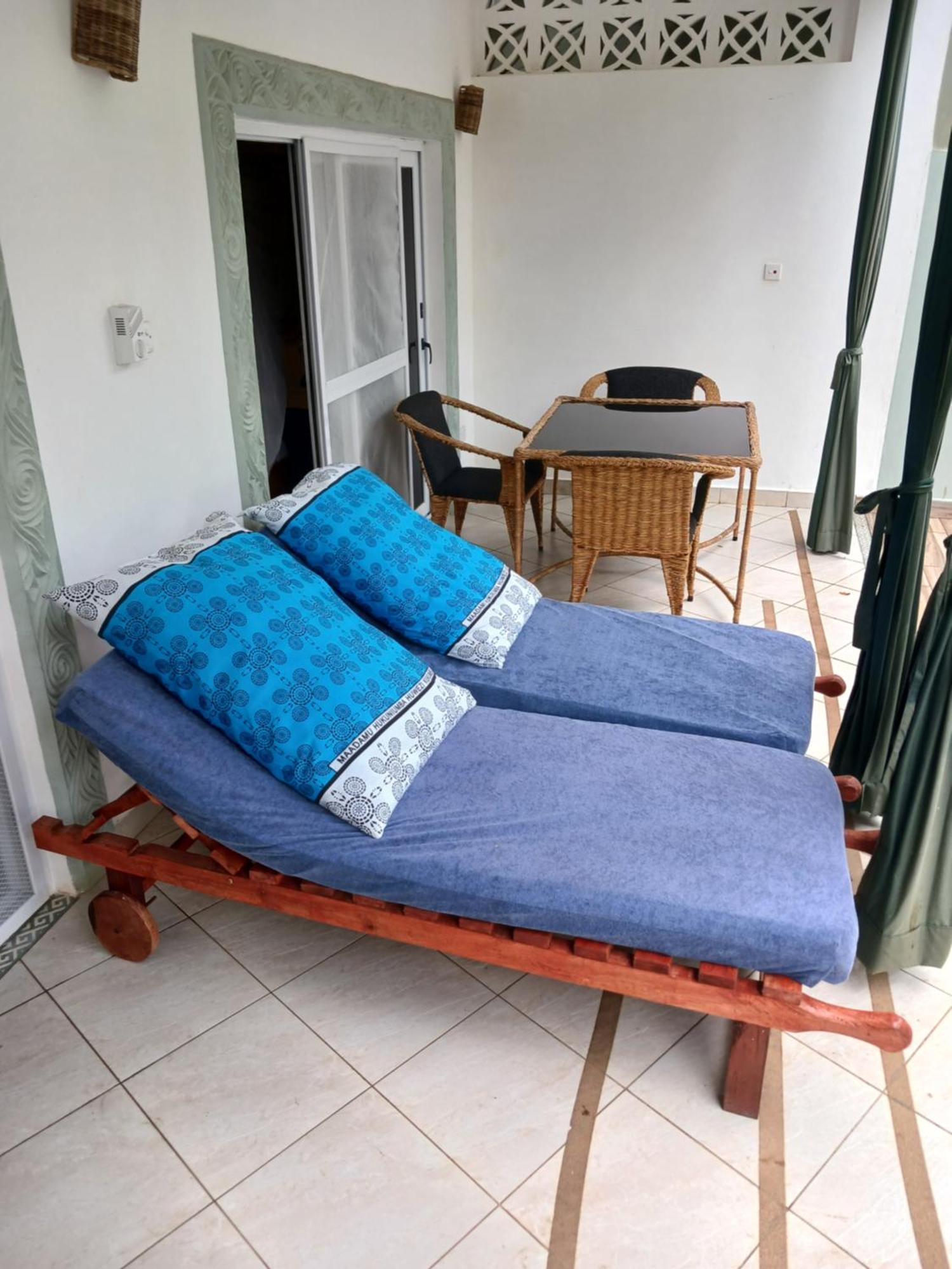 The Pool House & The Colobus House, Bella Seaview, Diani Beach, Kenya Bagian luar foto